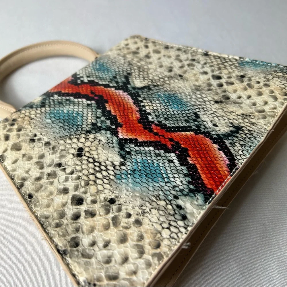 Urban Expressions Willow Crossbody Top Handle Snakeskin Detachable Strap‎ Purse